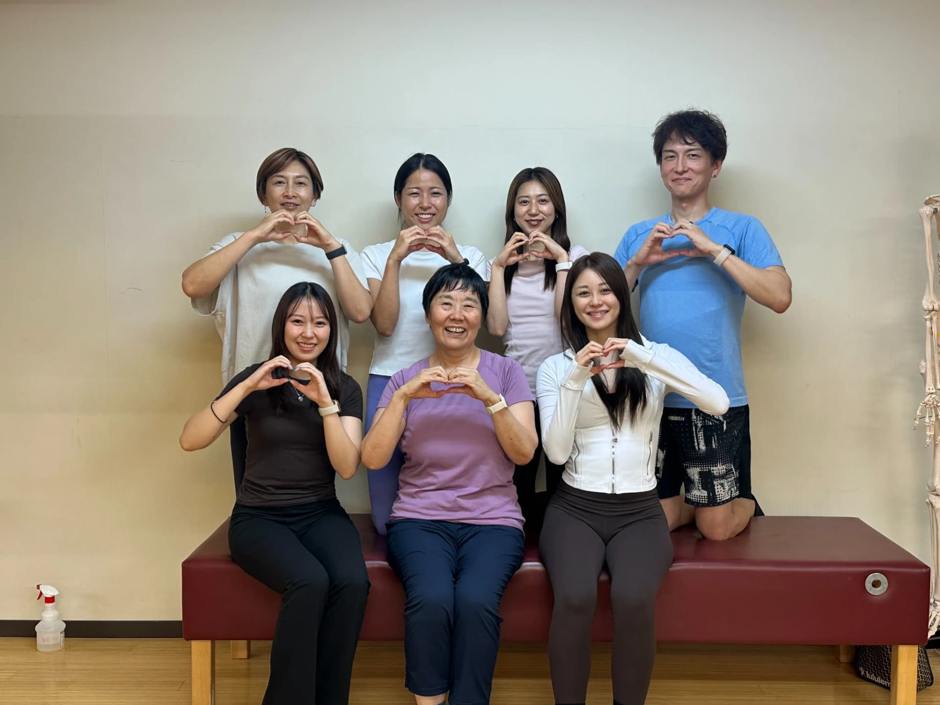 ピラティス資格コース受講生の集合写真